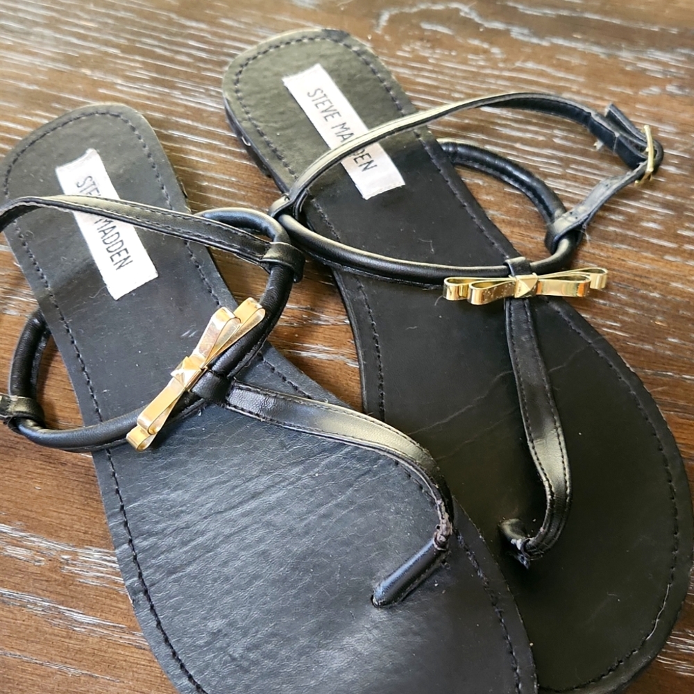 Sandals - Picture 1 of 4